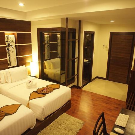 Hotel Bamboo House Phuket Karon Exterior foto